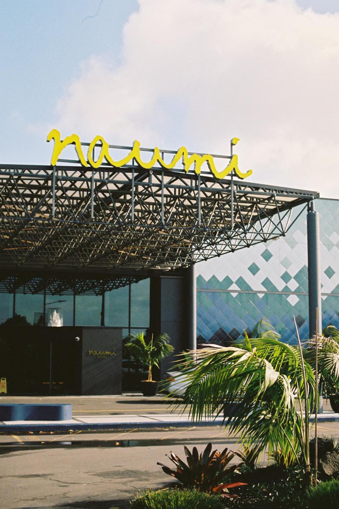 Naumi Auckland Airport Hotel Екстериор снимка