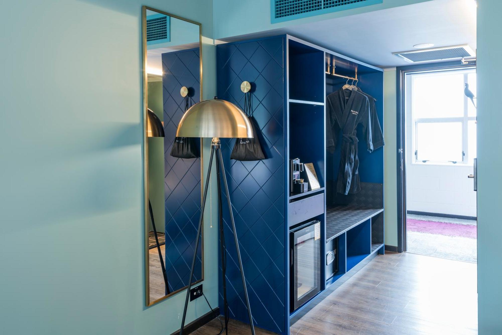 Naumi Auckland Airport Hotel Стая снимка