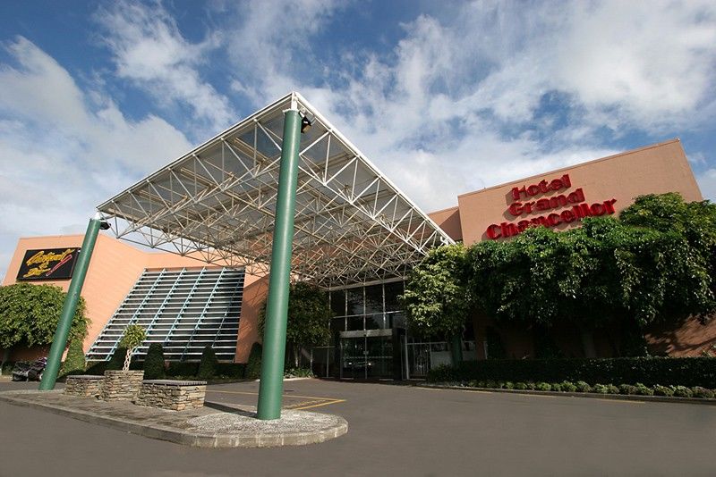 Naumi Auckland Airport Hotel Екстериор снимка